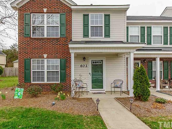 2nd image of 602 Cairn Cir
