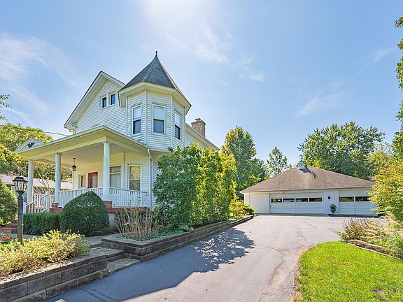 4th image of 1773 Resor Rd