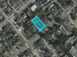 1315 6th Ave, New Westminster, BC V3M2C3