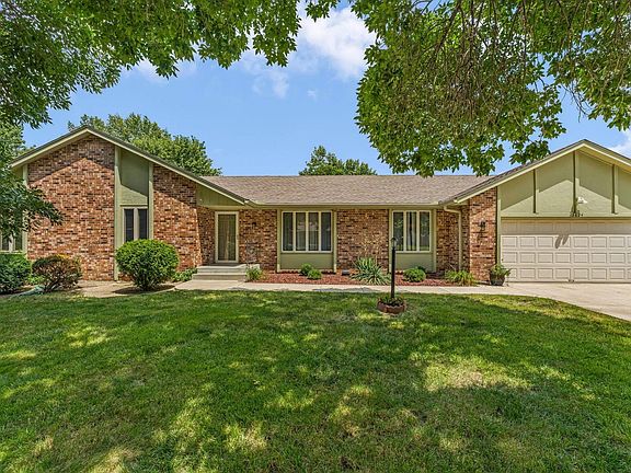 5th image of 3824 SE Fair Meadows Pl