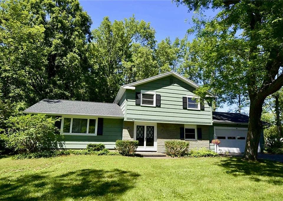 1st image of 44 Willowbend Dr