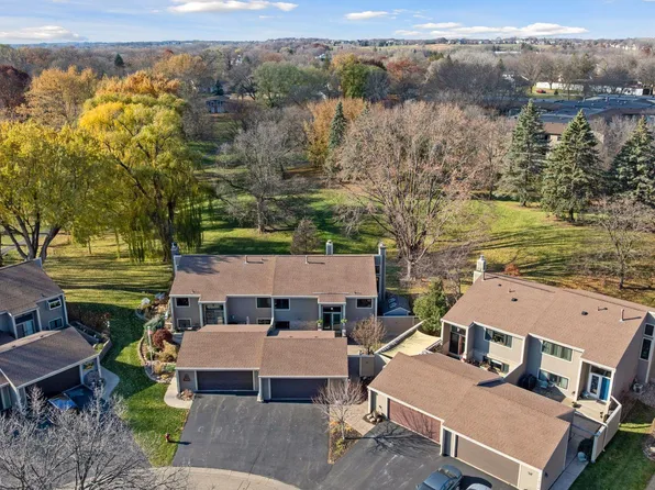 110312 Center Green Cir, Chaska, MN 55318
