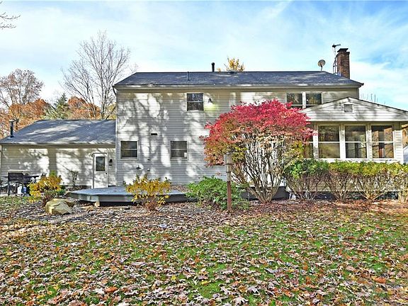 3rd image of 9072 Briarbrook Dr NE