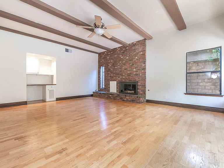 24692 Kings Rd — Photo 27