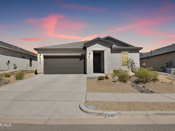 2240 Small Mountain Pl, El Paso, TX 79911