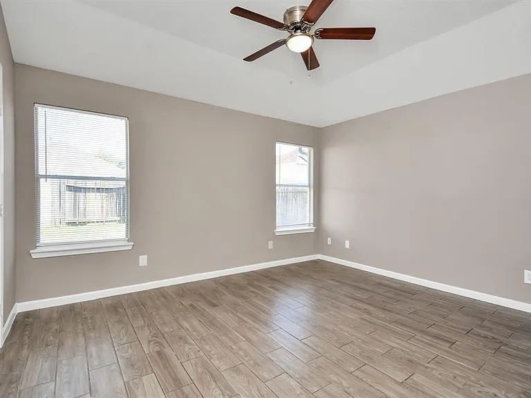 21826 Hemlock Park Dr — Photo 8