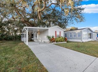 34120 Estates Ln, Zephyrhills, FL 33543