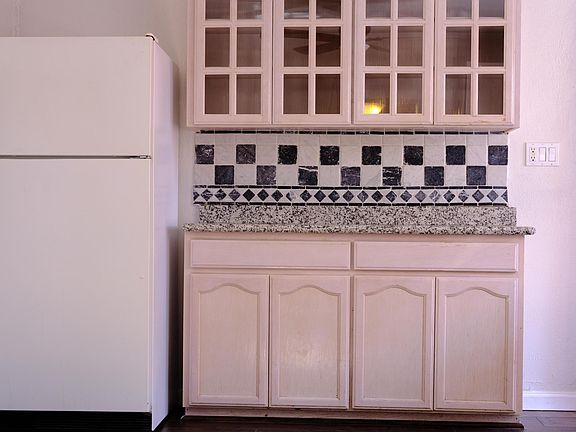 Great Space for a coffee barLiving