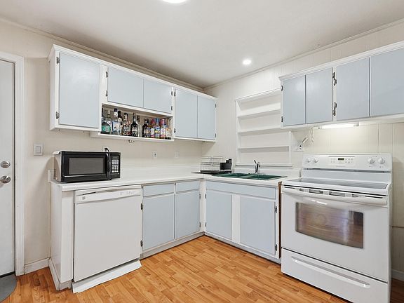 5th image of 143 N Audrey Cir NW