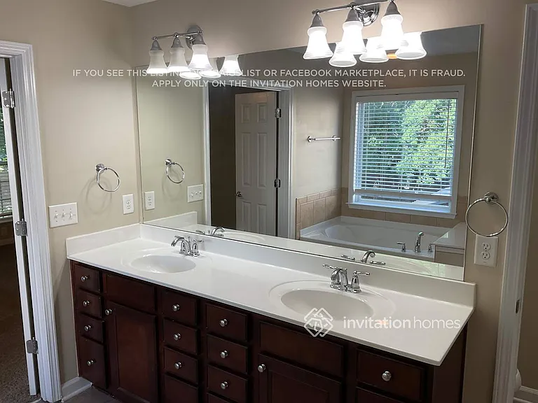 160 Edgewater Trl — Photo 16