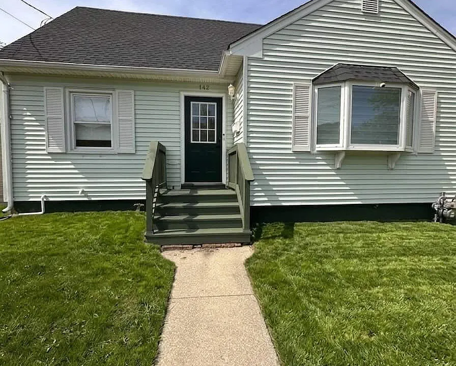 142 Monmouth Rd