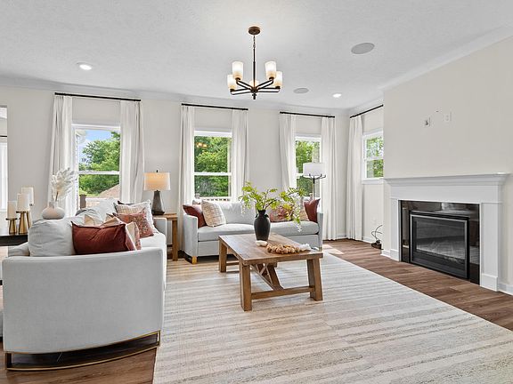 5th image of 215 Creekside Dr