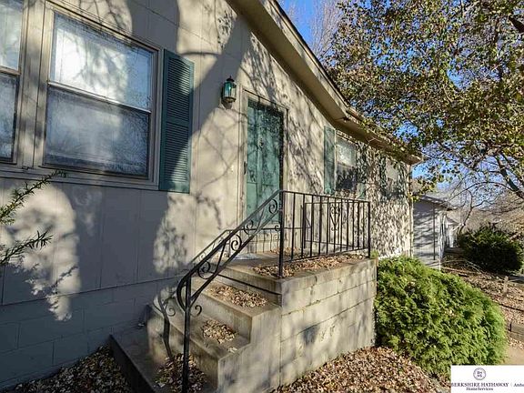 4th image of 4636 N 127th St