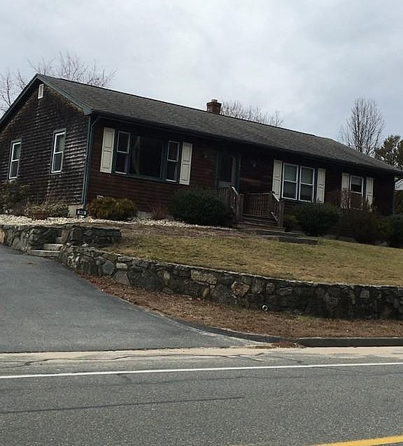2nd image of 649 Middle Rd