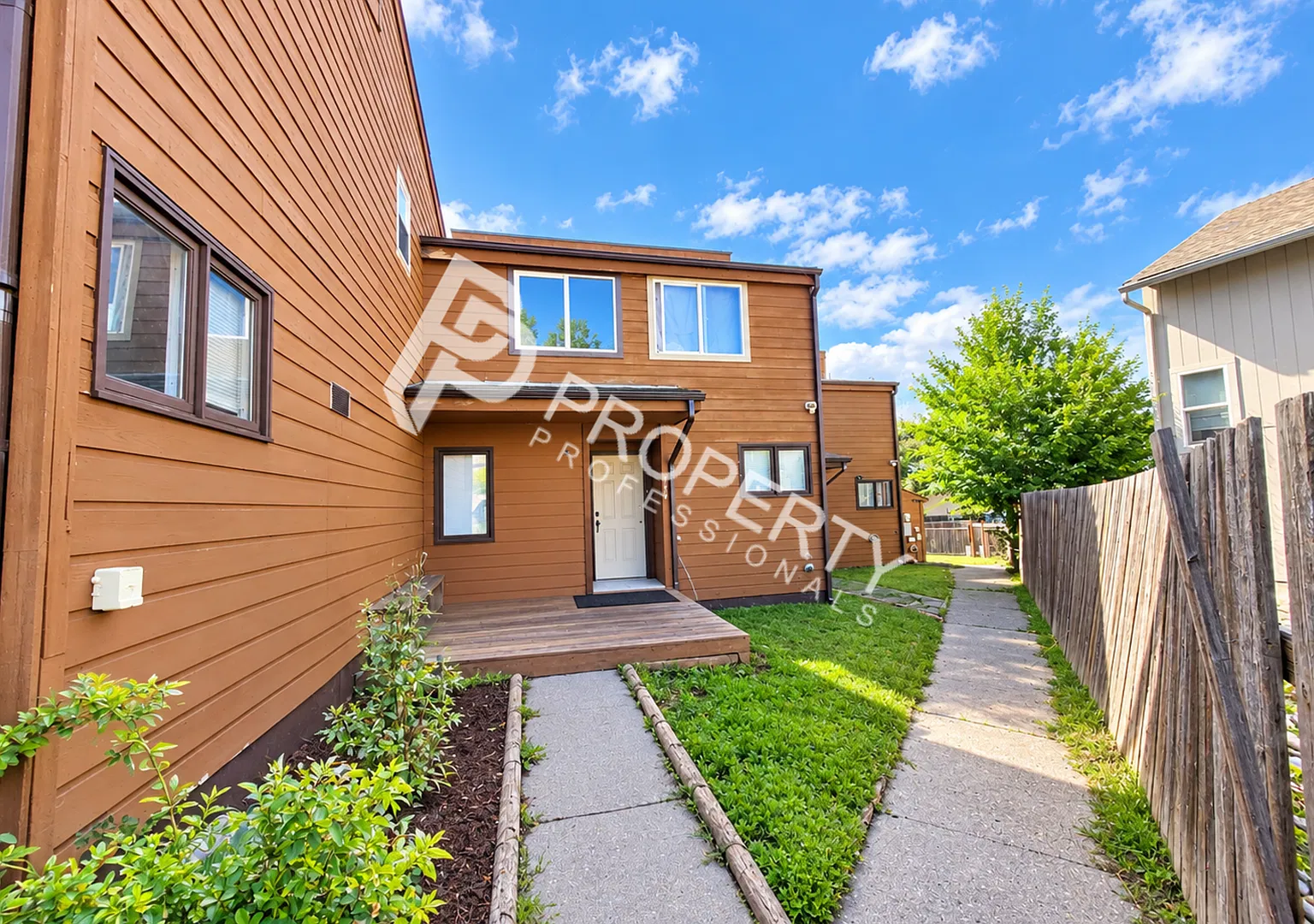 Remodeled Townhome for Rent in Rifle — Photo 1