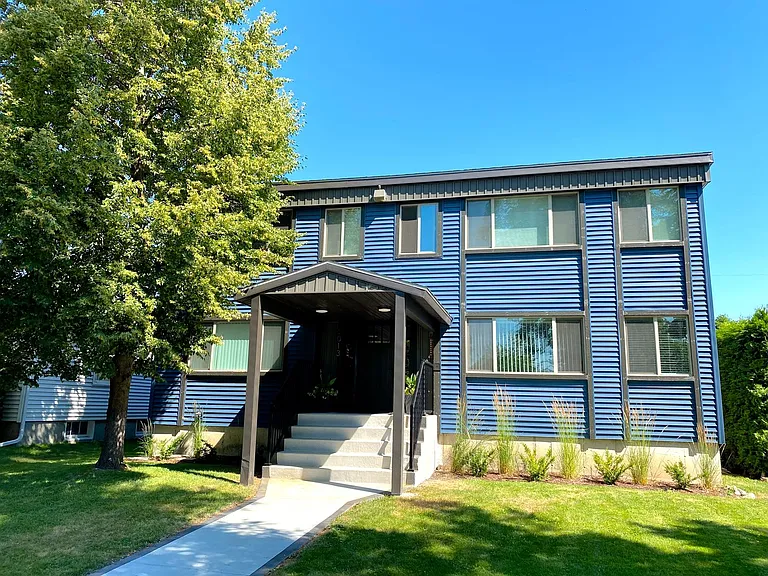 1013 E Sharp Ave — Photo 17