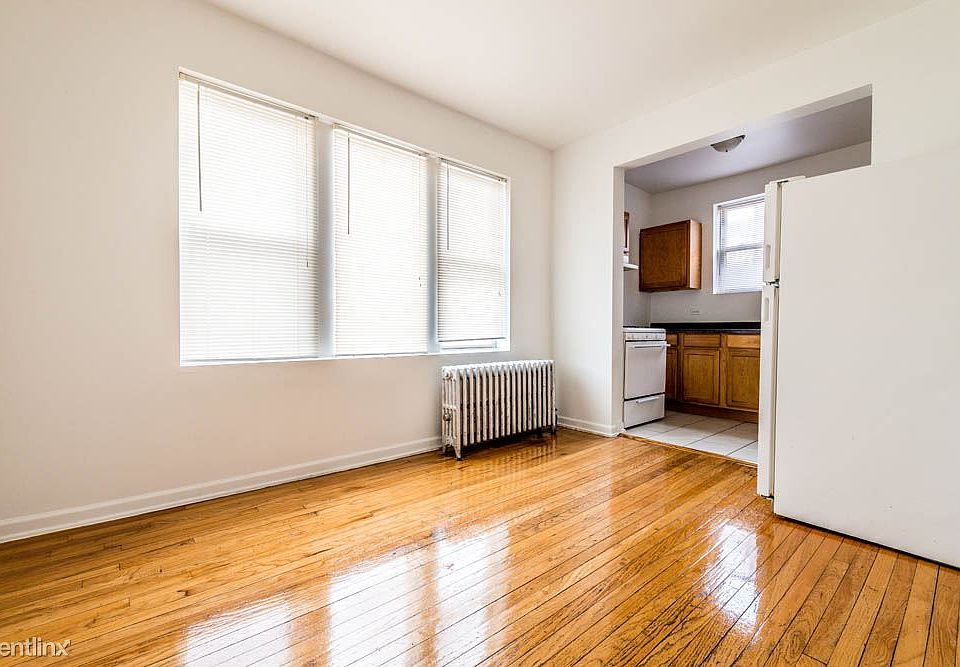5952-58 W Superior Ave Apartments Chicago Dining Room_2