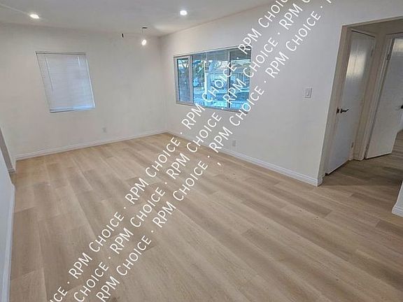 2nd image of 1137 W Grant St