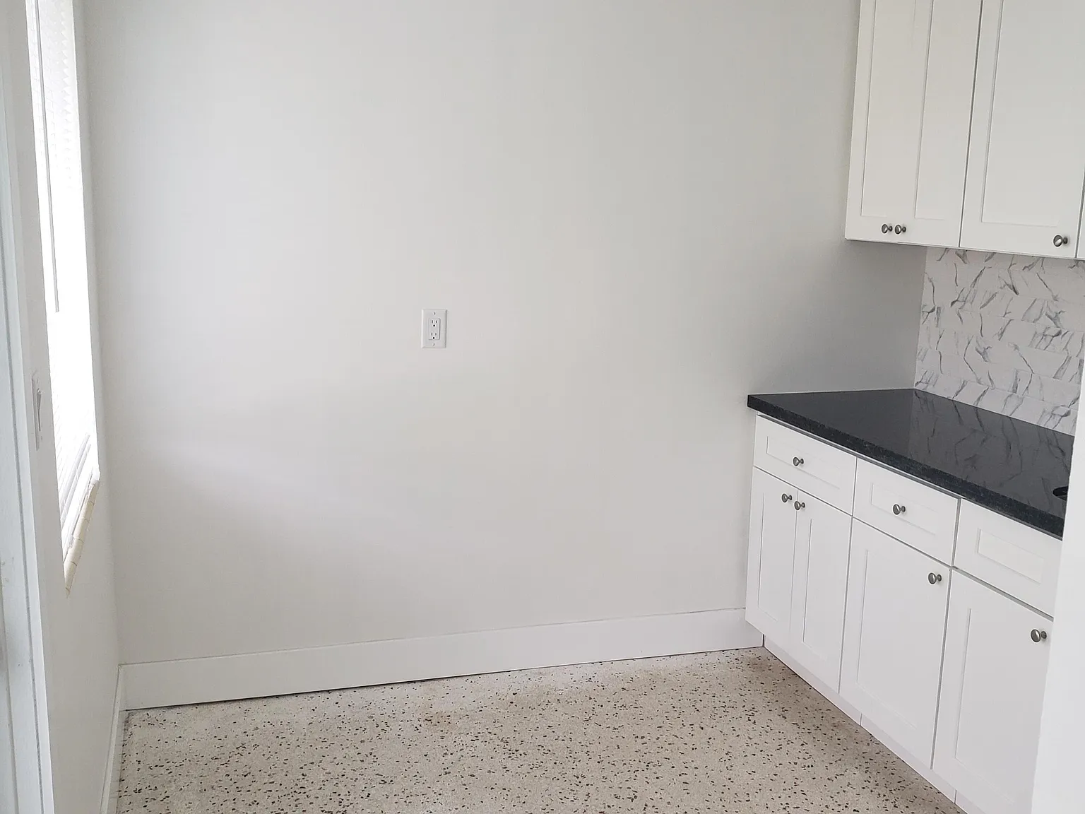 Studio, 1.0 bath, 350 sqft, $1,450 — Photo 2