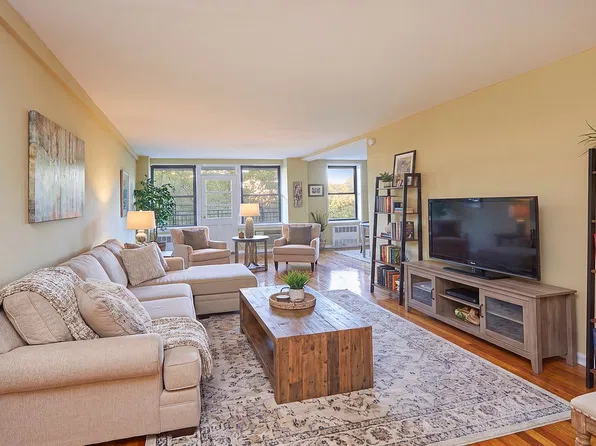 540 Ocean Pkwy APT 4H, Brooklyn, NY 11218