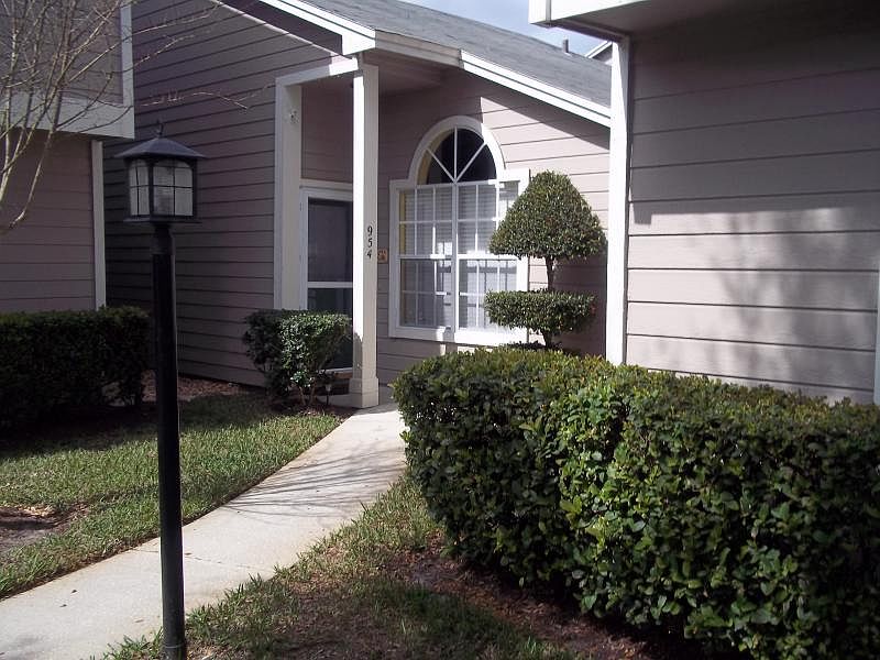 1st image of 954 Sykes Ct