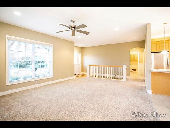 5th image of 1572 Lakeside Dr