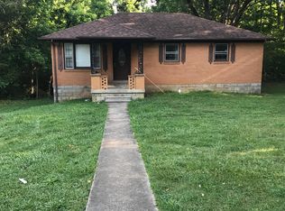 115 Circle Dr, White Bluff, TN 37187