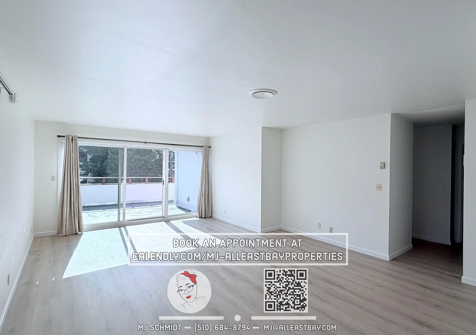 Spacious and charming 3/2 bath top floor flat a block away from bustling Solano Avenue! — Photo 4