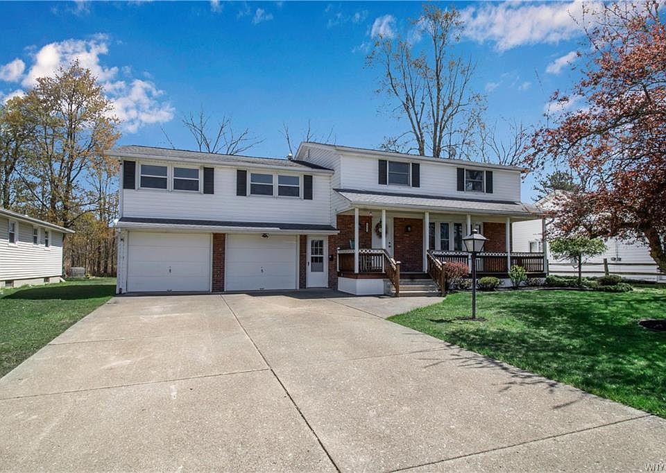 1st image of 1735 Meadow Dr