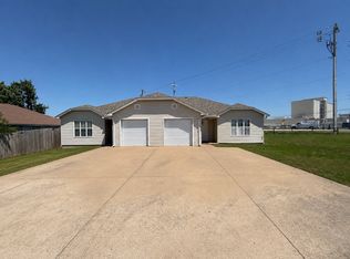 3504 & 3508 E Louisville St #3504, Broken Arrow, OK 74014