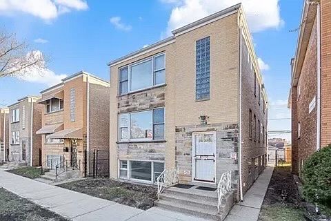 1st image of 6047 W Fullerton Ave