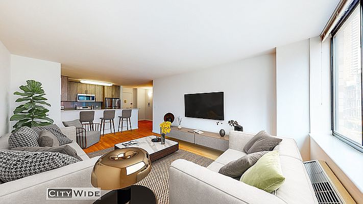1st image of 121 Reade St #*-*