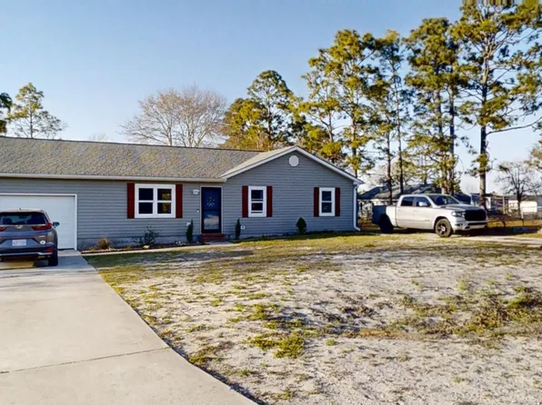 602 Calabash Drive, Hubert, NC 28539