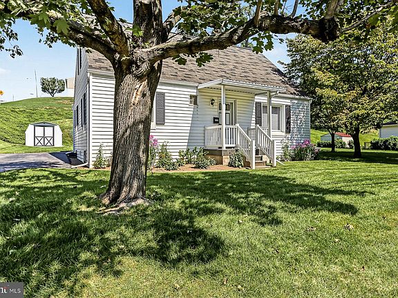 3rd image of 6500 Derry St