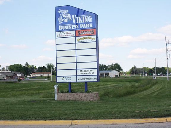 4th image of 104 Viking Dr