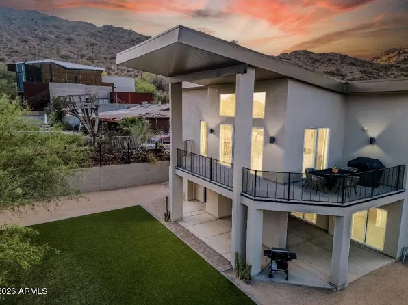 933 W MERCER Lane, Phoenix, AZ 85029