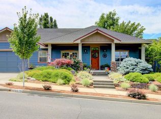 1144 Michael Ln, Eagle Pt, OR 97524