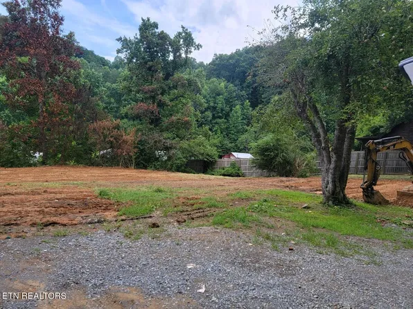 1516 Seagle Hollow Rd, Sevierville, TN 37876