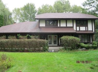 3051 E Forestview Trl, Crete, IL 60417