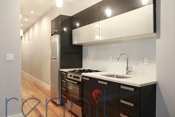Rented by Rennit Inc. | media 2