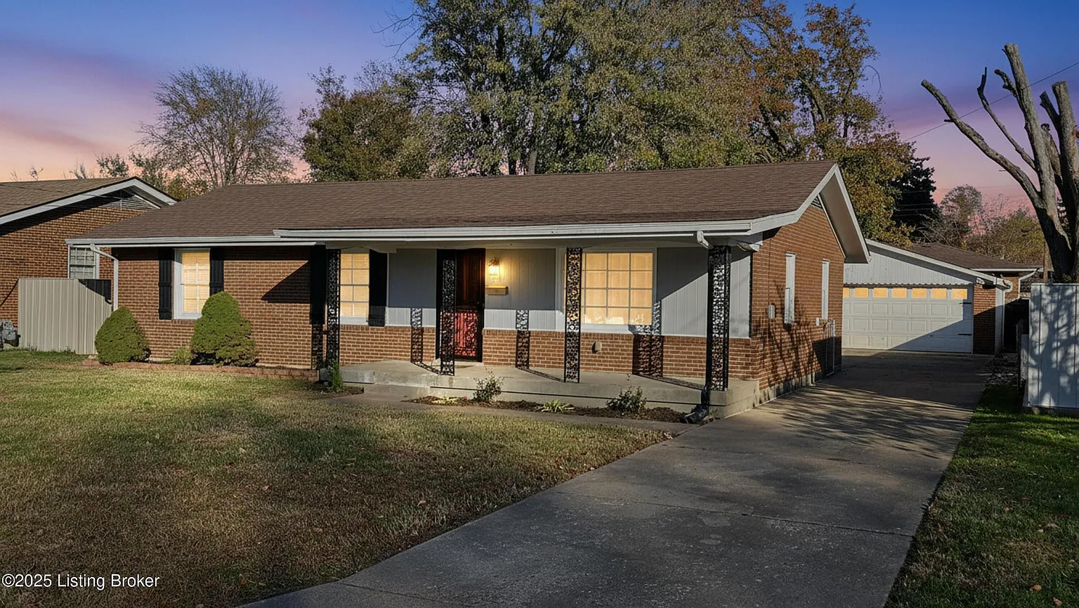 4307 Leaf Dr photo 1