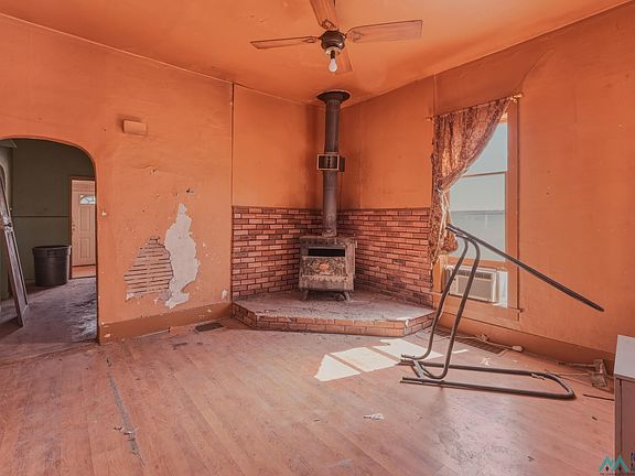 5th image of 424 Savage Ave