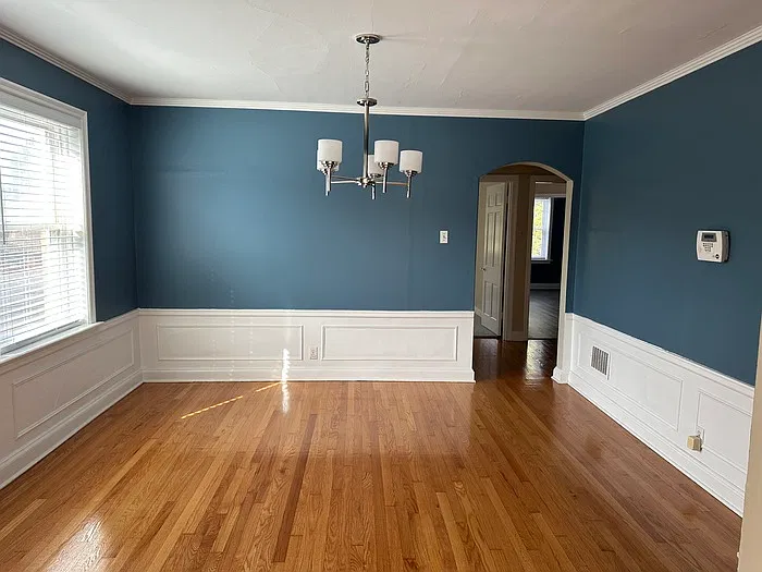2 bed, 1.0 bath, 1377 sqft, $1,650 — Photo 3