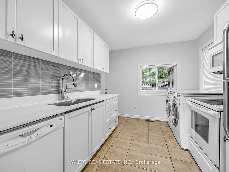 1366 Applewood Rd #MAIN — Photo 6