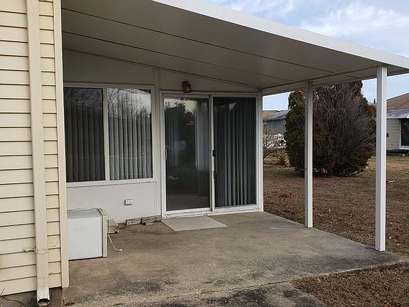 5th image of 15 Santa Fe Ct