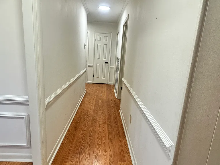 1105 Buena Vista Dr — Photo 6