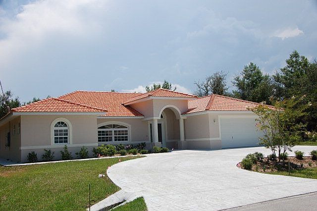 1st image of 35 Ferber Ln