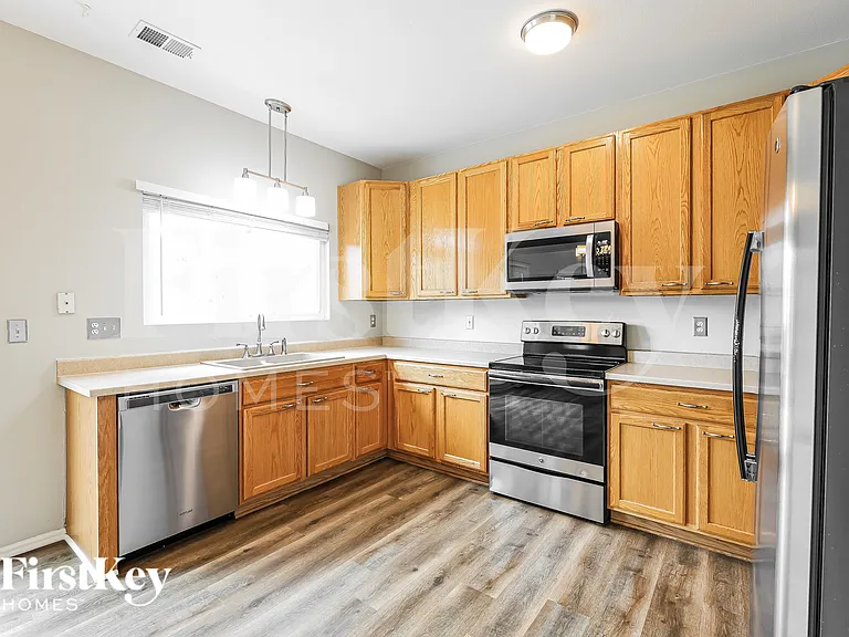 5135 Nighthawk Pkwy — Photo 8