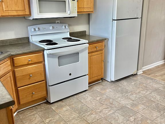 2nd image of 1312 & 1314 Cherry Ln #1312
