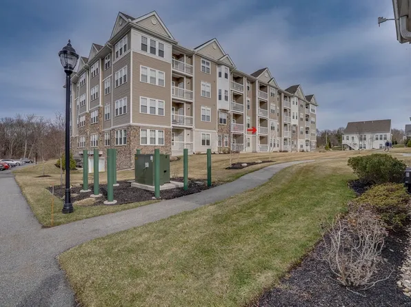 6 Overlook Dr Unit 207, Andover, MA 01810